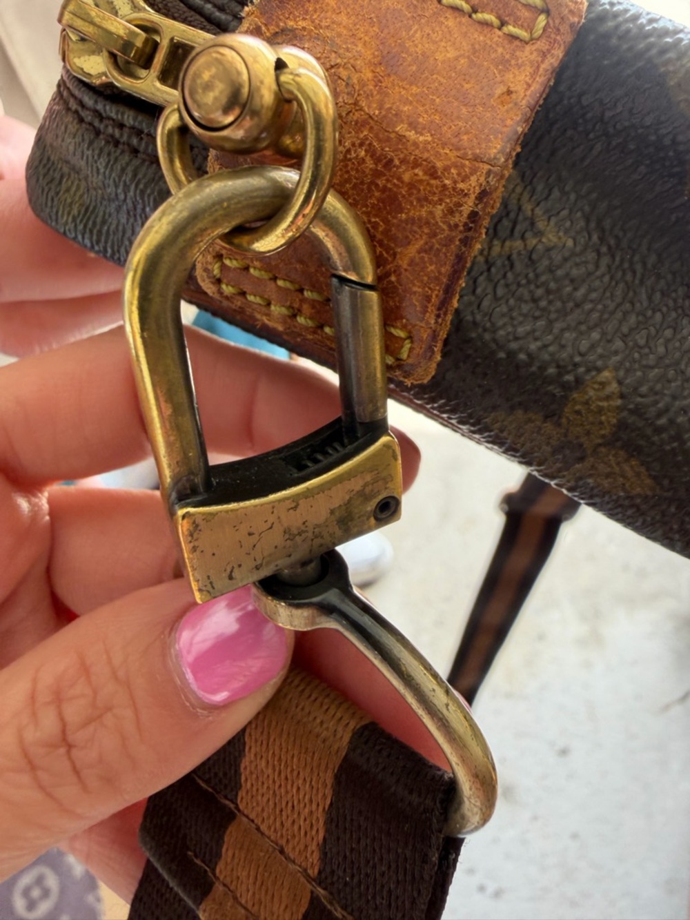 Louis Vuitton Tan Jeune Textured Leather bag - Picture 7 of 13